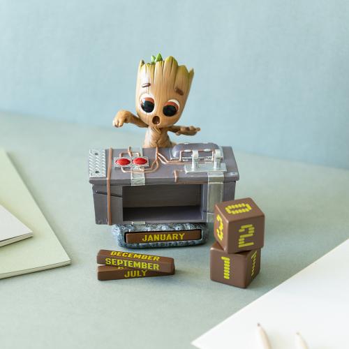 GROOT - Calendrier Perpétuel 3D en Résine